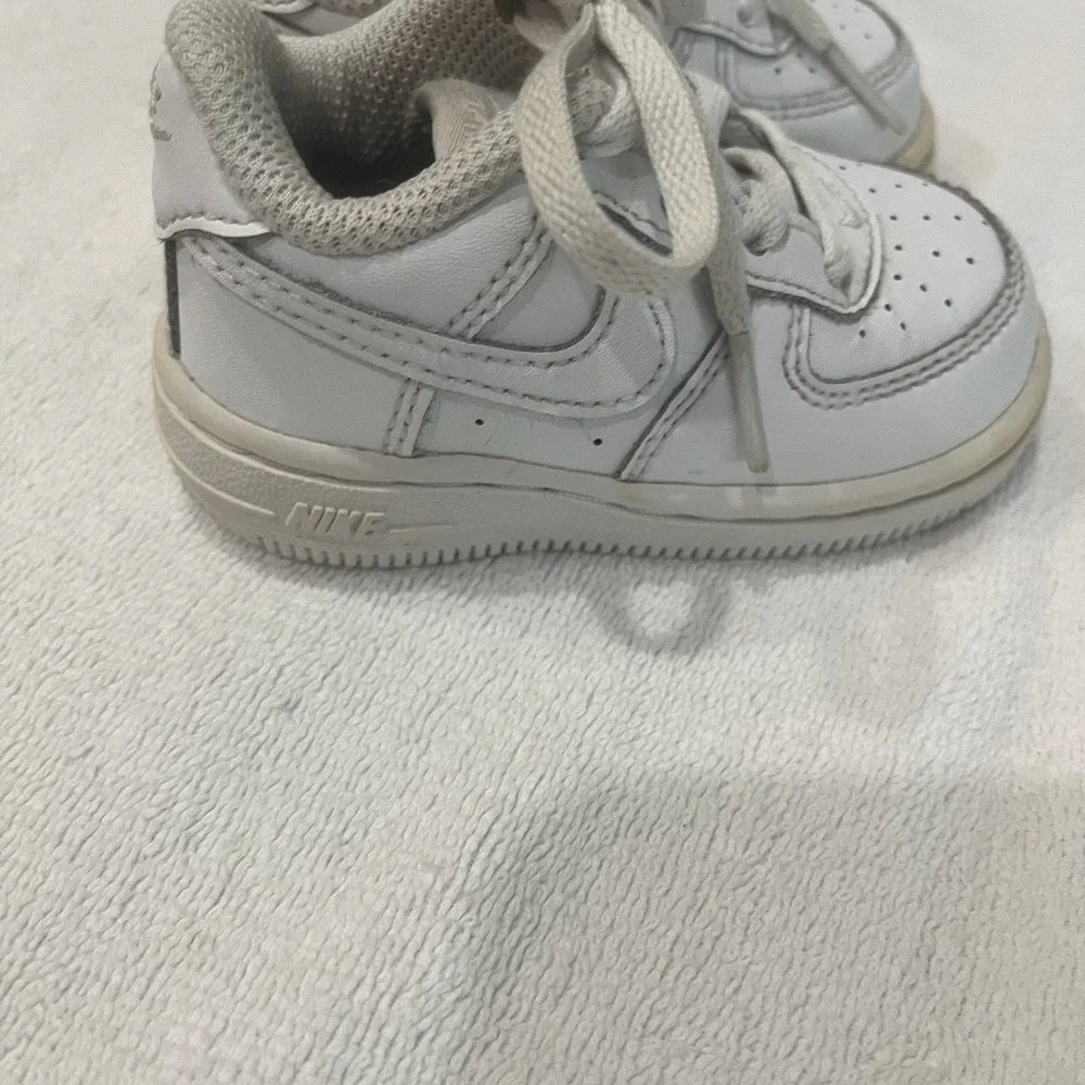 Nike Toddler Baby Air Force 1 White Leather Sneakers Size 4c Triple White